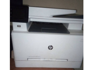 Imprimante laserjet couleur HP