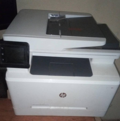 imprimante-laserjet-couleur-hp-big-1